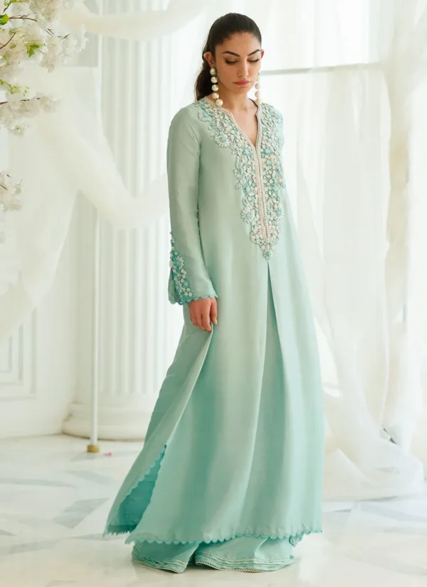 Azur Kaftan – Farah Talib Aziz