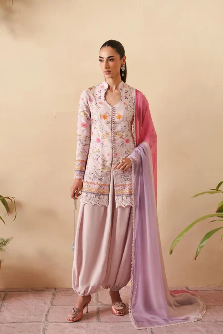 Faiza Saqlain Serina - Inas