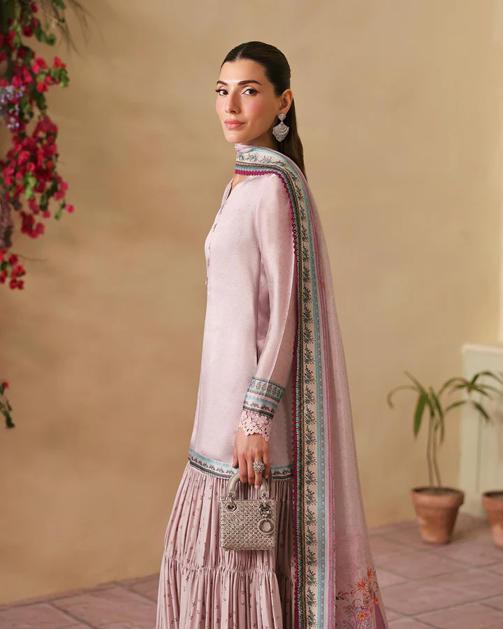 Faiza Saqlain Serina - Janine